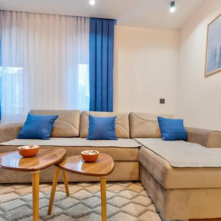 Apartment Silver Sky 11 *